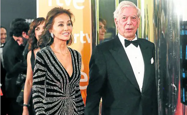 Isabel Preysler y Vargas Llosa, en una gala en Madrid.