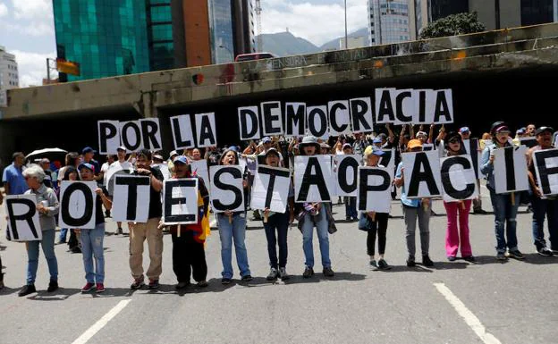 Manifestación de opositores en Venezuela. 