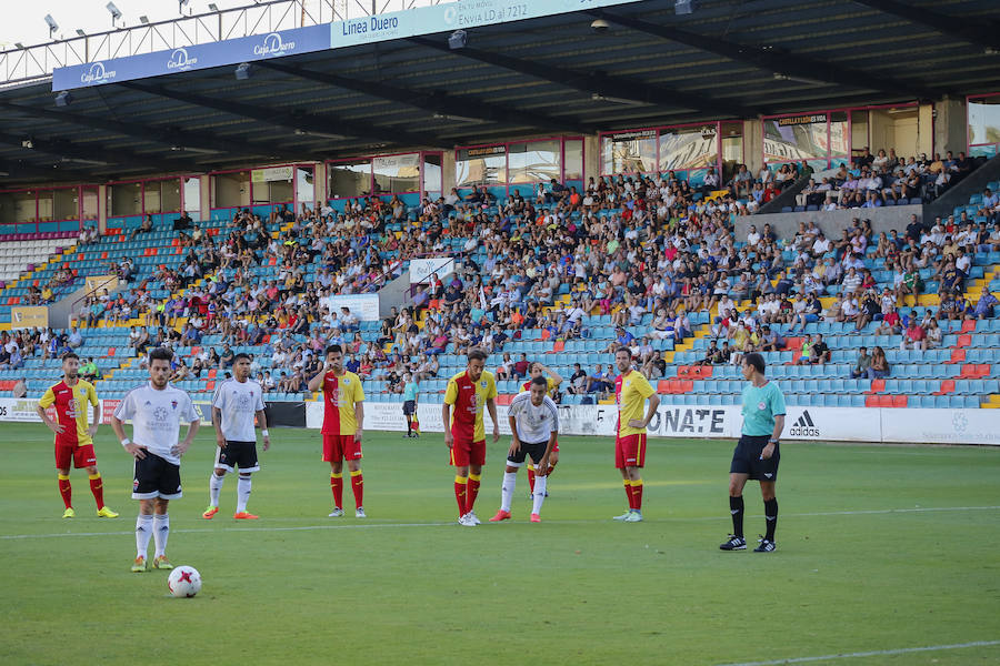 Partido amistoso entre el Salmantino y el San Agustín de Guadalix