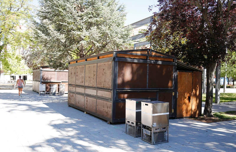 Comienza la instalación de las casetas de la Feria de Día de Palencia