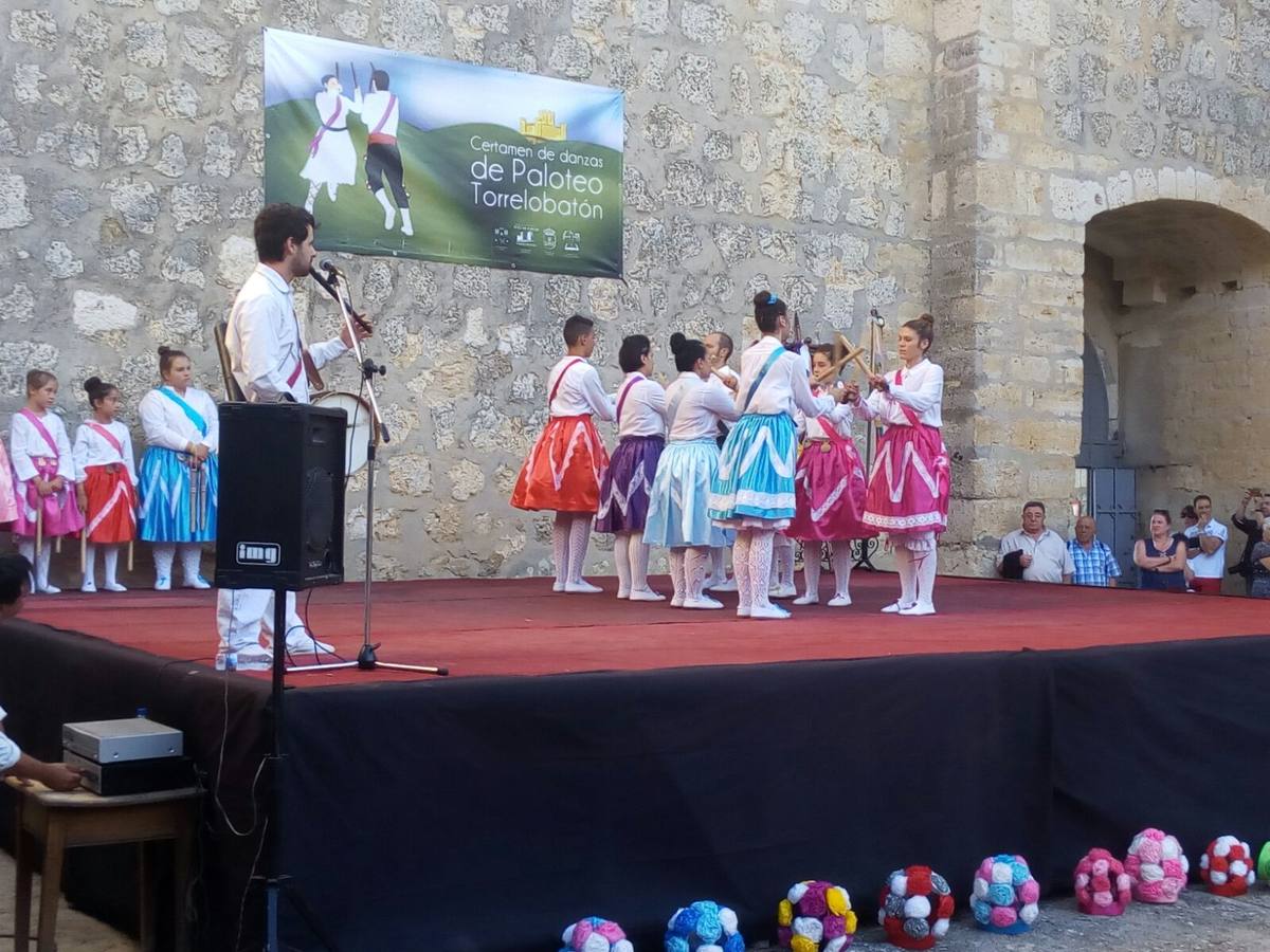 XI Certamen de danzas de paloteo en Torrelobatón