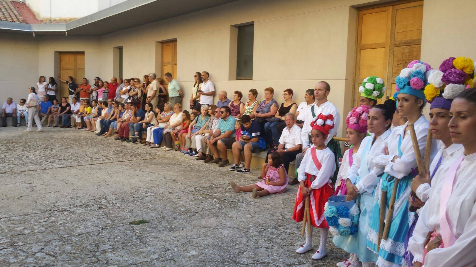 XI Certamen de danzas de paloteo en Torrelobatón