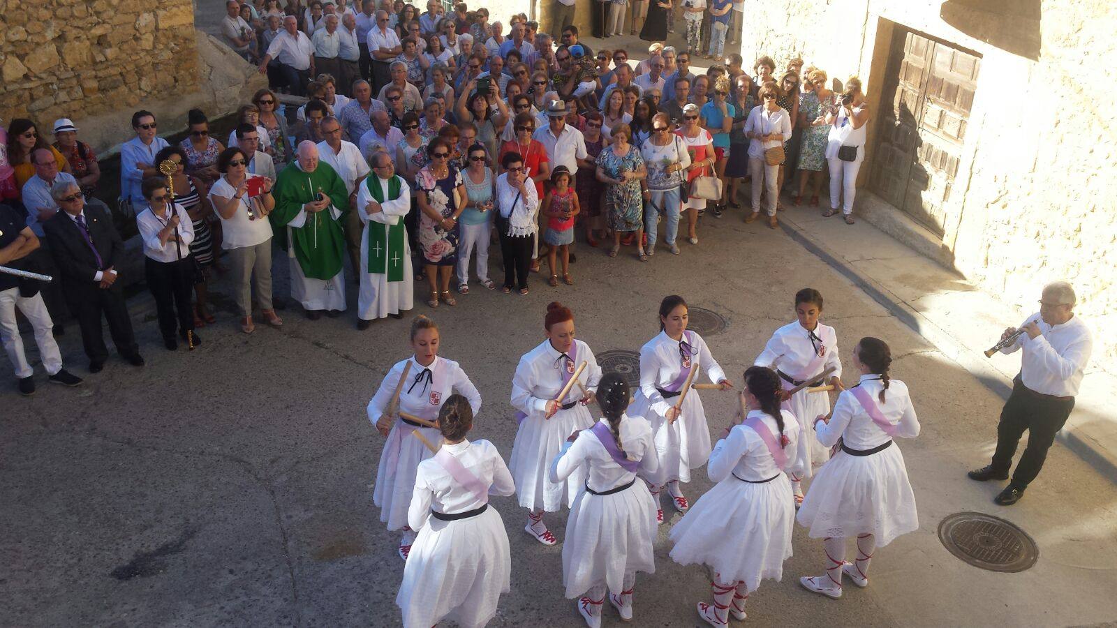 XI Certamen de danzas de paloteo en Torrelobatón