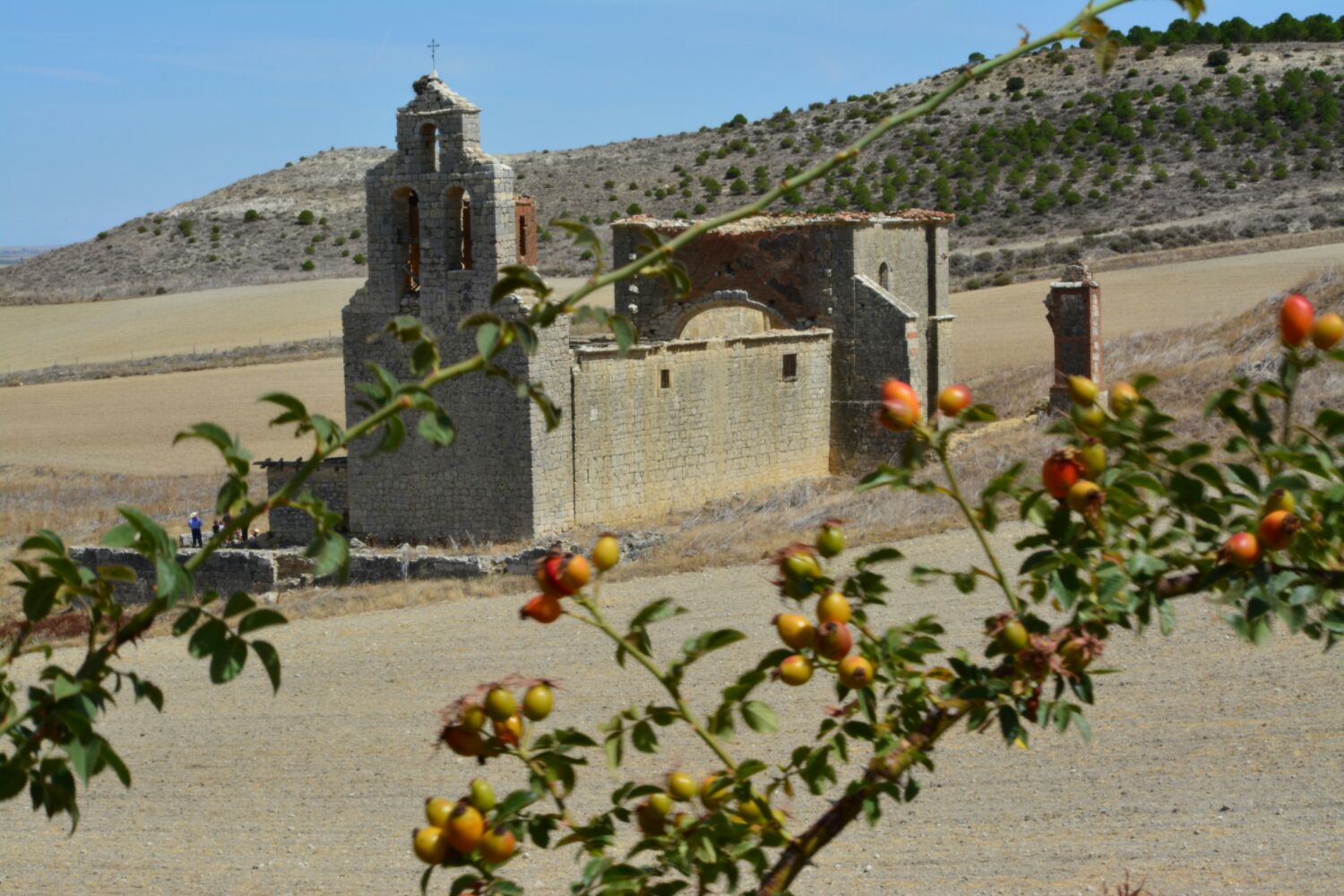 El pueblo permanece en ruinas desde que en 1967 emigraran los colonos después de la última cosecha