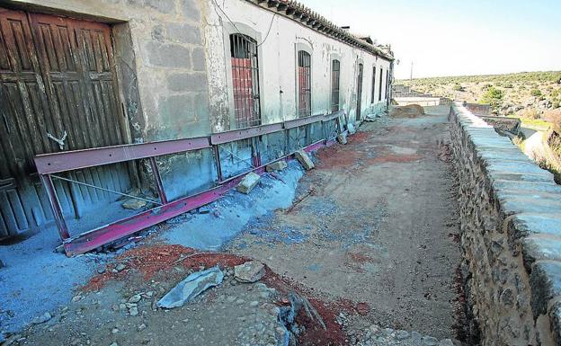 Imagen de las obras que se estaban llevando a cabo en la muralla. 