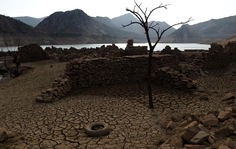 La sequía en Barrios de Luna, León