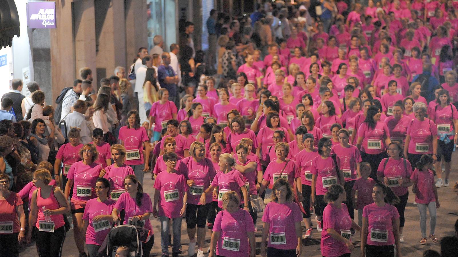 Medina celebra una multitudinaria carrera contra el cáncer