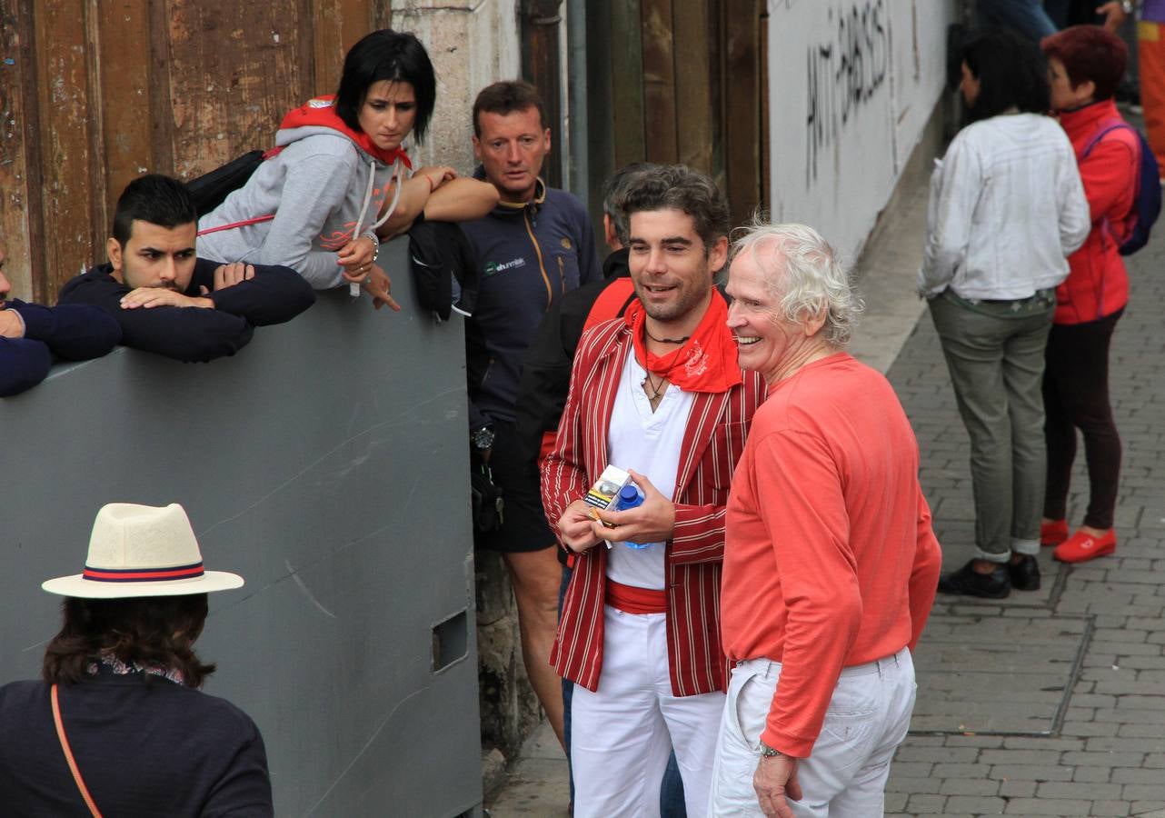 Únicamente tres astados han podido llegar al recorrido urbano y completar la carrera en el que cuatro personas han resultado heridas, dos de ellos por asta de toro y otros dos con contusiones