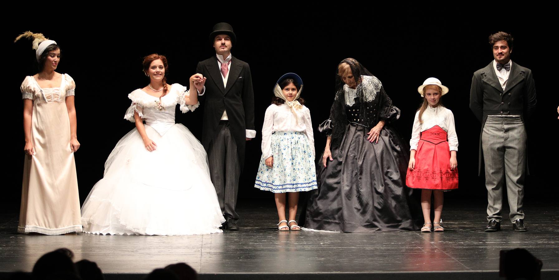 Con este desfile, Teatronaos concluye la temporada de Luces de Palencia