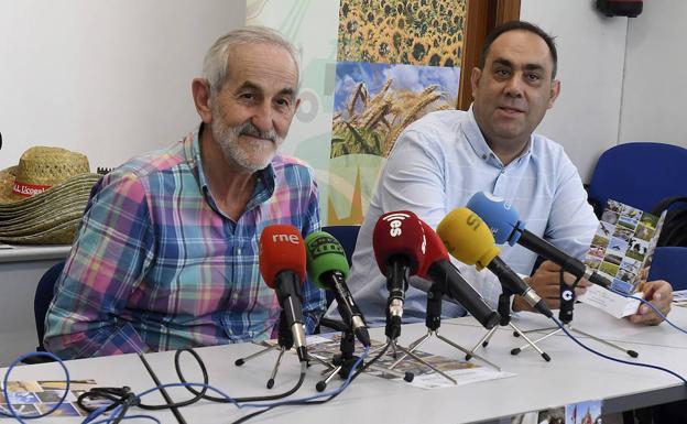 Matías Llorente, durante la rueda de prensa de este lunes.