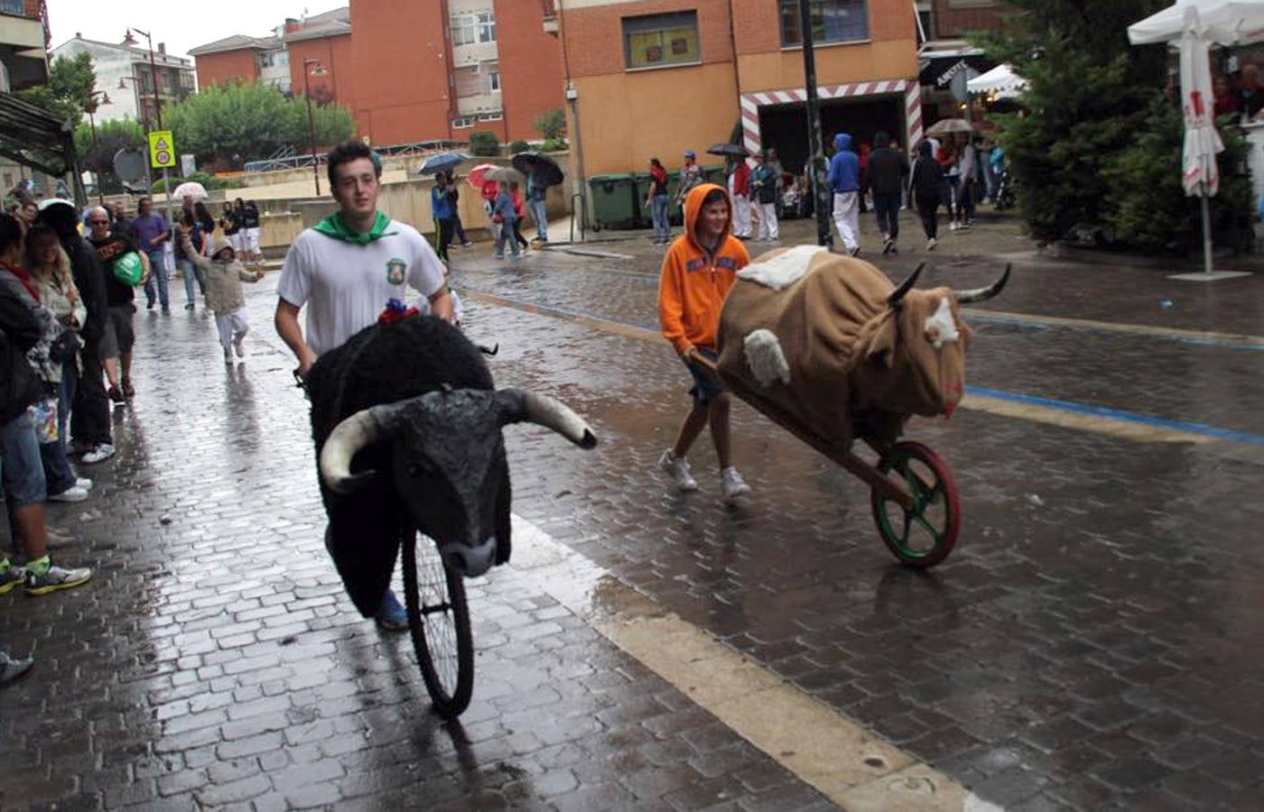 Encierros del Chupete, de Promoción y juegos de toros acercan a los más pequeños a iniciarse en el mundo de la tauromaquia