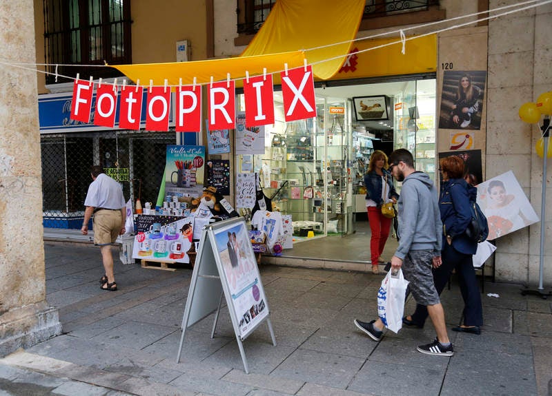 Una iniciativa de los comerciantes, con ofertas y promociones para paliar el flojo verano