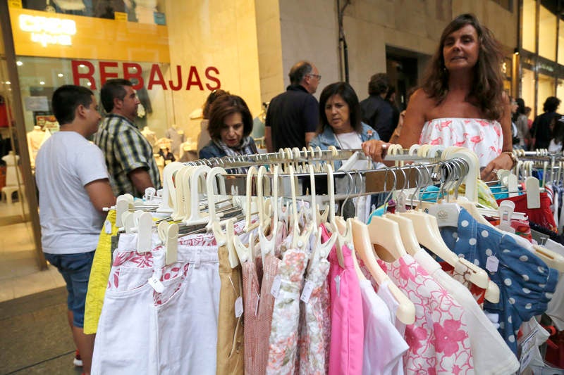 Una iniciativa de los comerciantes, con ofertas y promociones para paliar el flojo verano