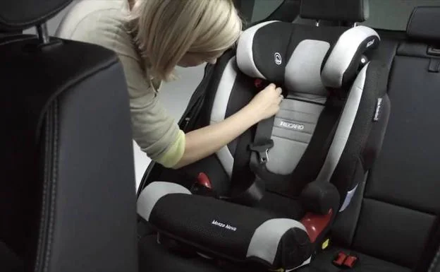 Una empresa de sillas de coche para niños retira un modelo defectuoso