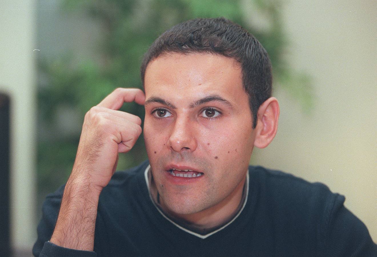 27.10.99 Roberto Enríquez, actor de 'Marta y alrededores', película presentada en la Semana Internacional de Cine de Valladolid.