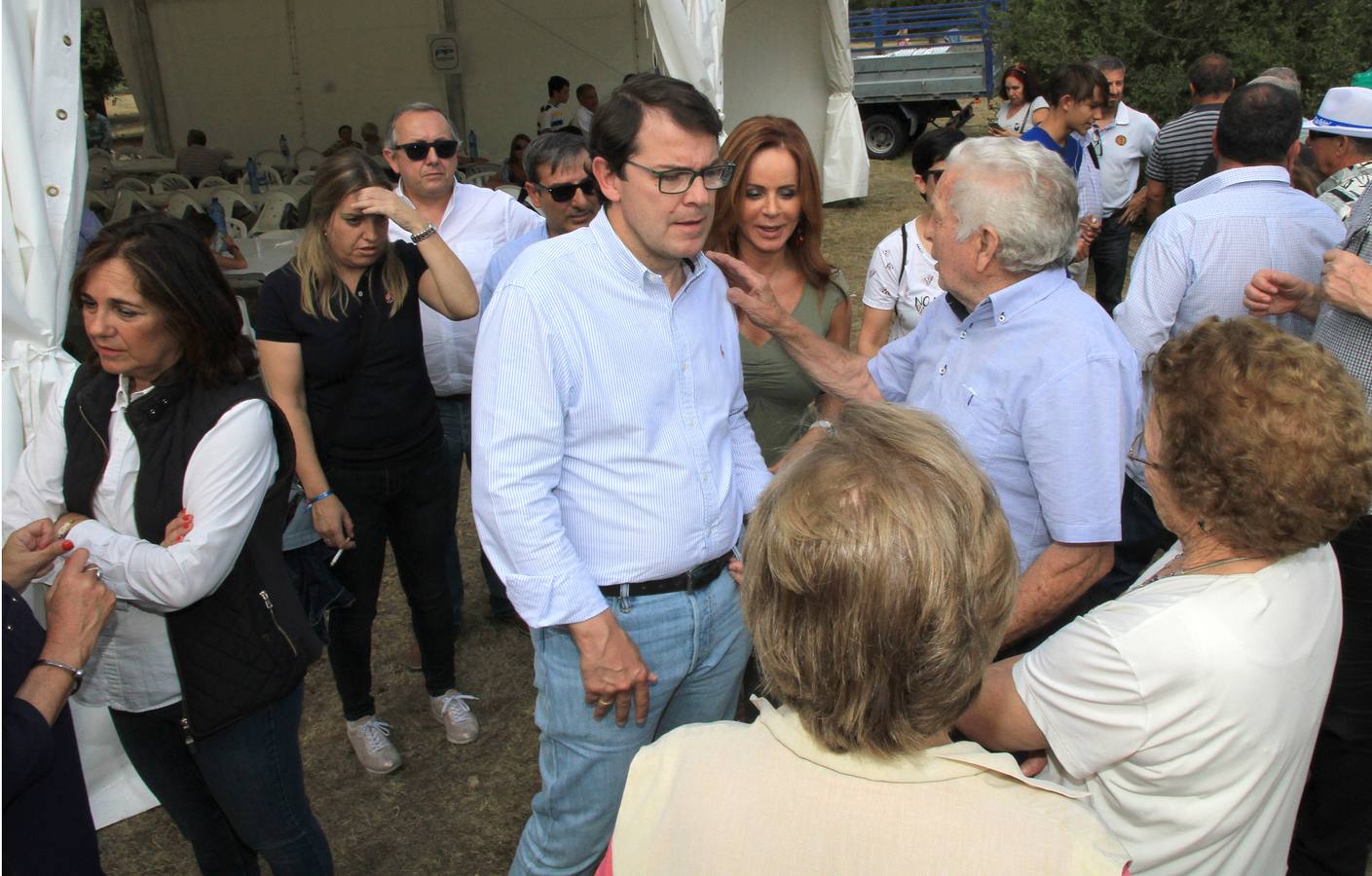 Los principales representates populares de la provincia no faltaron a su cita en el área recreativa de El Pardal donde un año más, y ya van veintiséis, pudieron tratar de cerca con sus simpatizantes y militantes