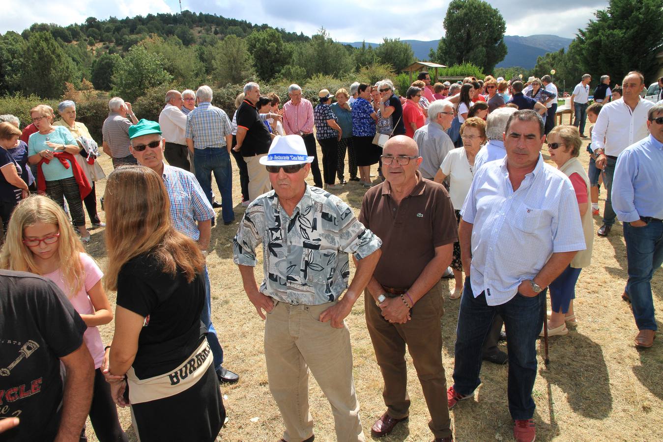 Los principales representates populares de la provincia no faltaron a su cita en el área recreativa de El Pardal donde un año más, y ya van veintiséis, pudieron tratar de cerca con sus simpatizantes y militantes
