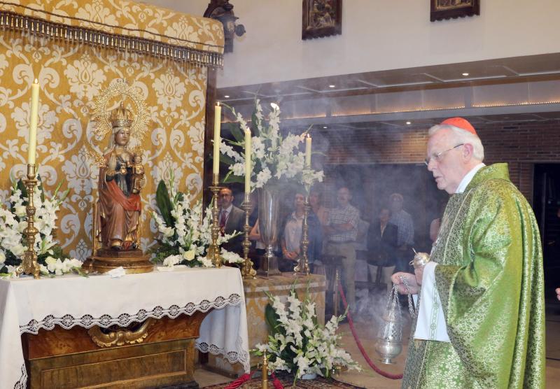 Puente, León de la Riva y Bolaños, nombrados caballeros de la Corte de Honor de la Virgen de San Lorenzo en Valladolid