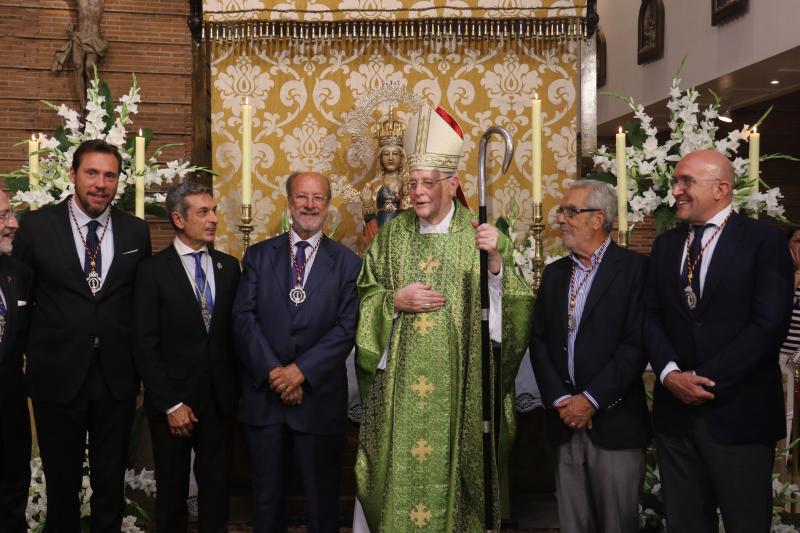 Puente, León de la Riva y Bolaños, nombrados caballeros de la Corte de Honor de la Virgen de San Lorenzo en Valladolid