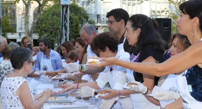 Degustación gratuita del postre de Nuestra Señora de San Lorenzo
