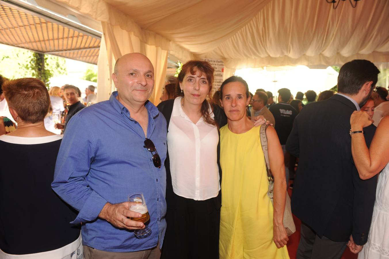 Javier Vargas, Merche Castrillo y Marta García, de la asociación de taxistas Avatar.
