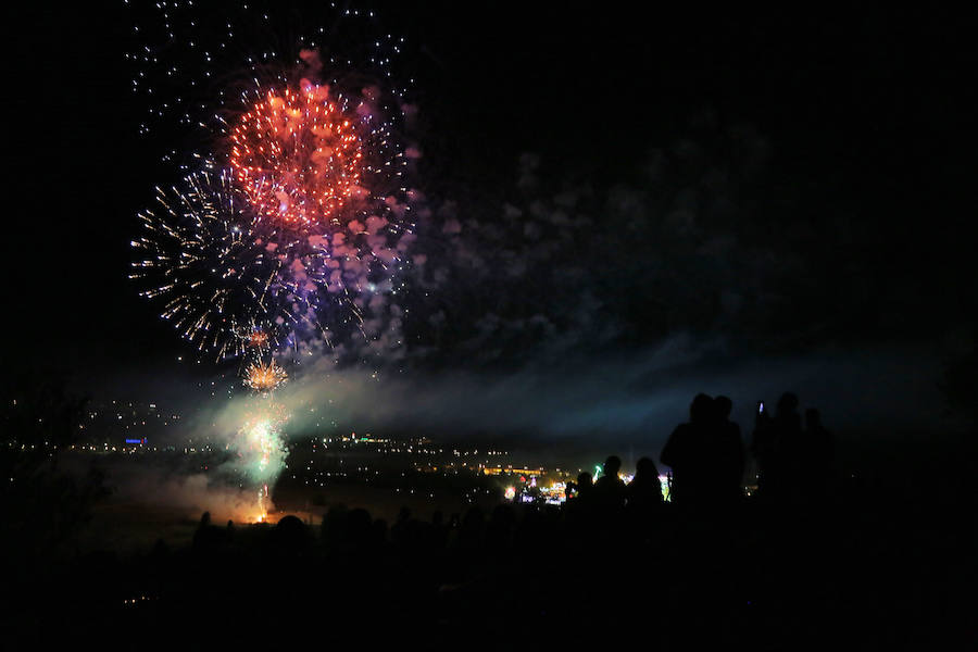 Fuegos artificiales. Primera sesión. Pirotecnia Turis