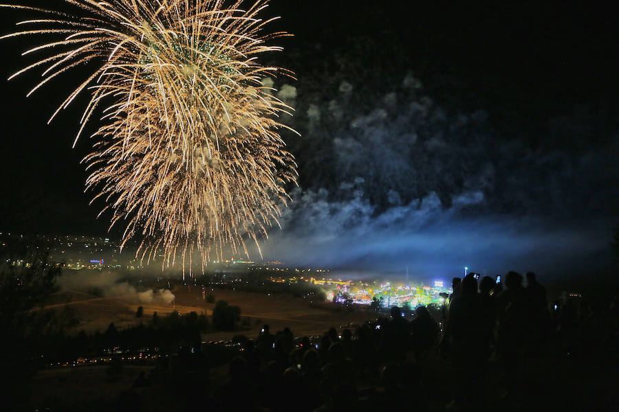 Fuegos artificiales. Primera sesión. Pirotecnia Turis