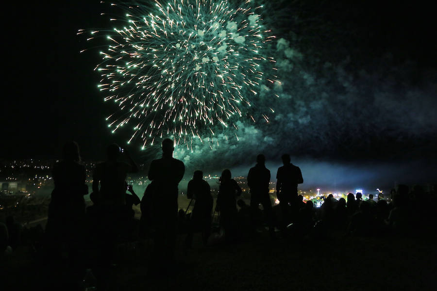 Fuegos artificiales. Primera sesión. Pirotecnia Turis