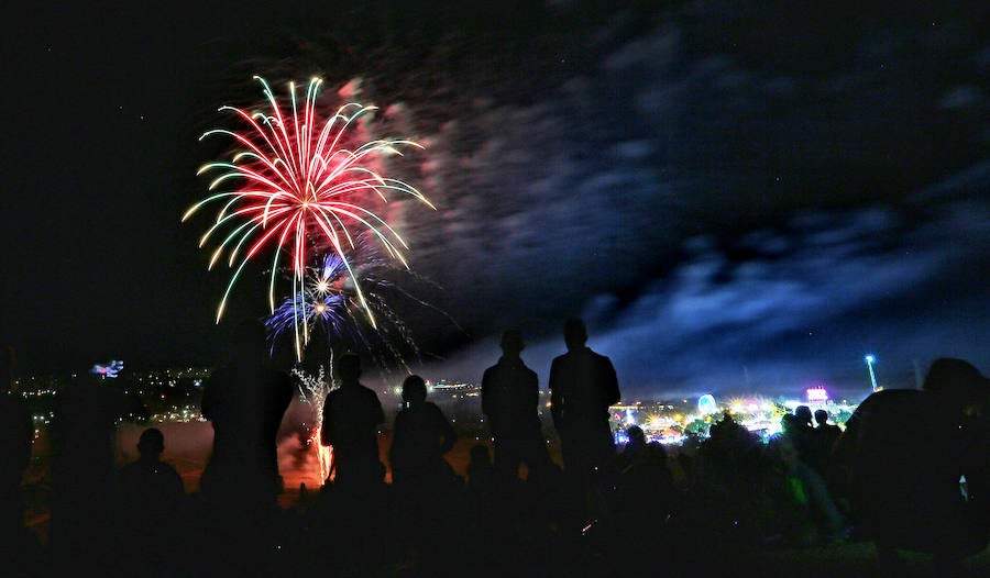 Fuegos artificiales. Primera sesión. Pirotecnia Turis
