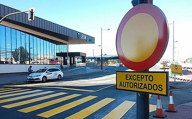 Cierre al tráfico de la avenida de Palencia.