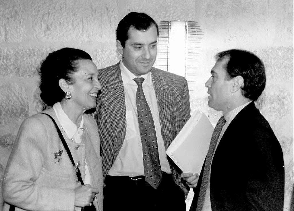 18.11.95 Con Josefa Fernández Arufe en un pleno de las Cortes. 