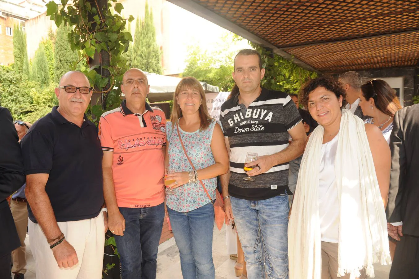 José Jesús Díez, de El Norte; Fernando García, Natalia Salamanca y Jorge Pérez, los tres de Papiro, y Patricia San José, de El Norte.