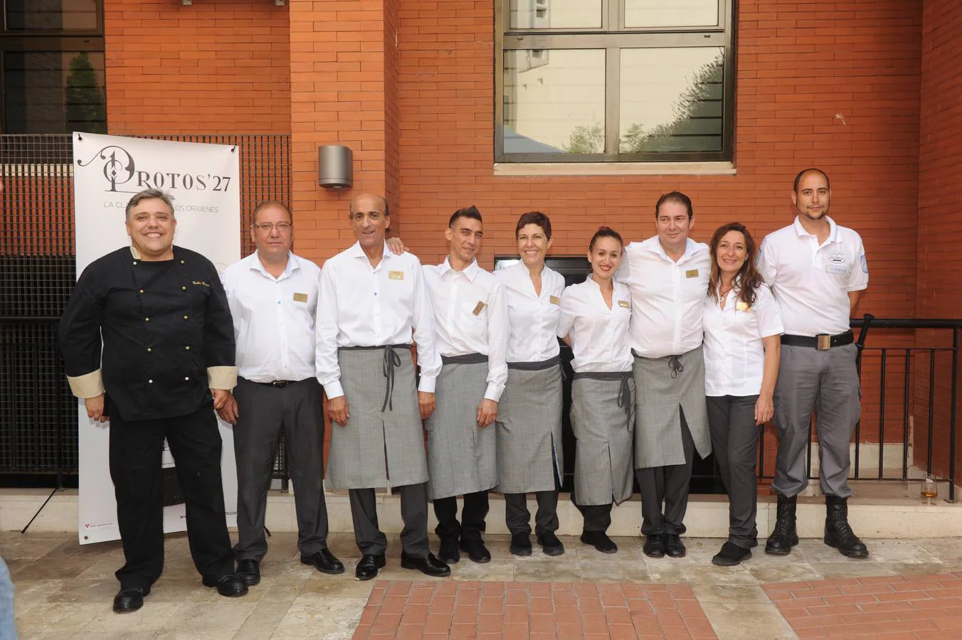 El equipo que ha atendido la carpa. Manuel Gallego, Ángel Barragán, Javier Espeso, María Rodríguez, Ruth Arenas, Eduardo Aragón, Norma de Diego y David Montero (Lomer).