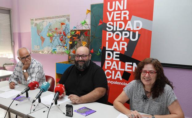 Agustín González, Nacho Frontela y Concha Lobejón, profesores de la UPP. 