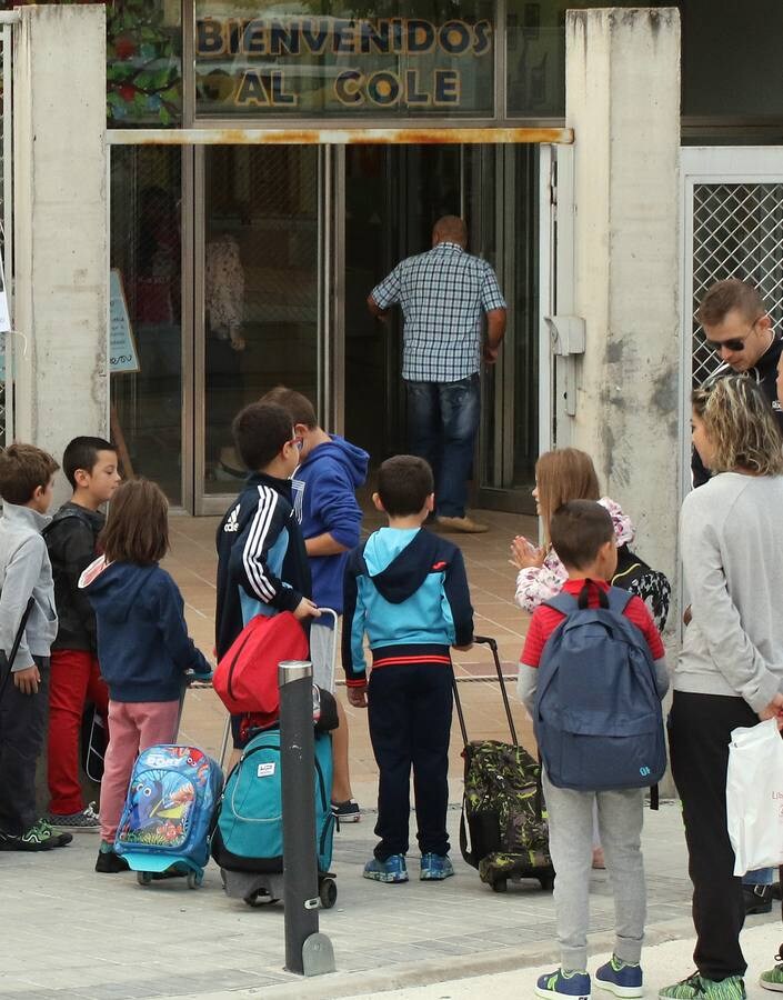 Primer día de clase para los alumnos de primaria de Segovia