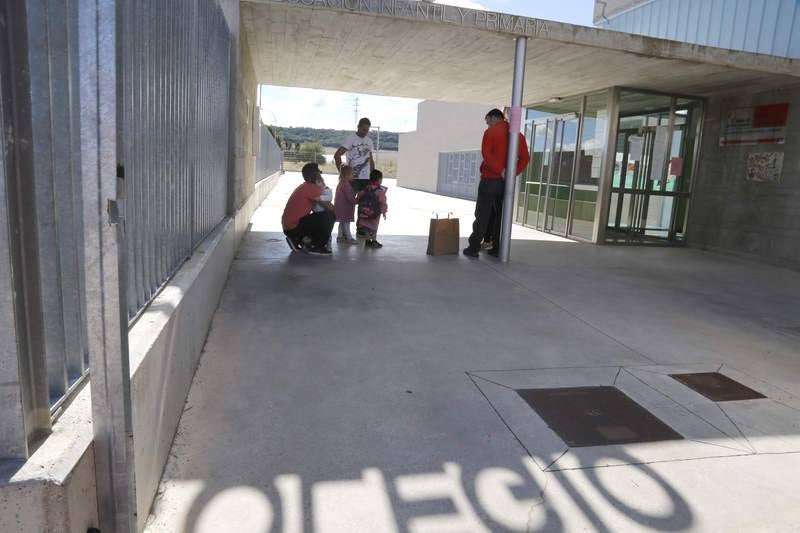 Inauguración del curso escolar en el colegio de Villalobón (Palencia)