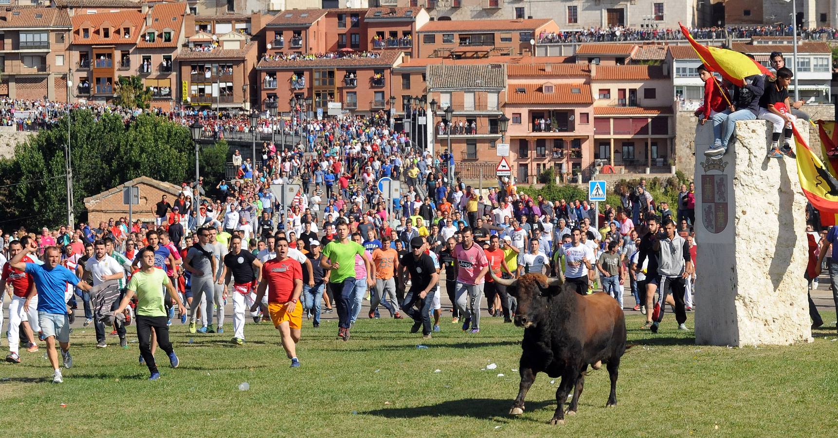 Un vecino de Málaga ha resultado herido grave tras sufrir una cornada en un muslo