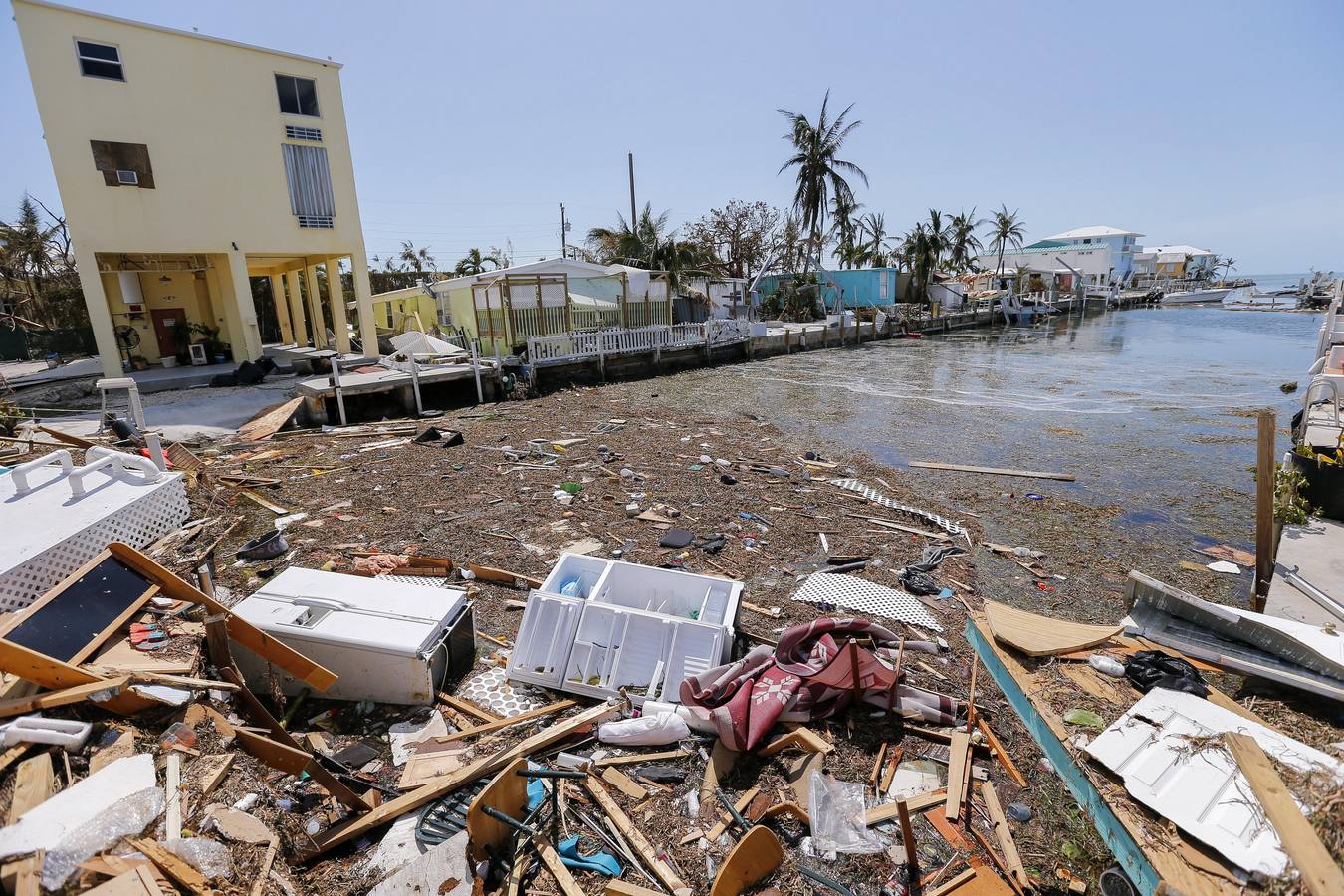 En su arrasadora trayectoria la tormenta ha dejado ya al menos medio centenar de muertos en el Caribe y Estados Unidos