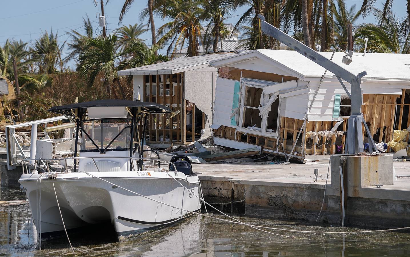 En su arrasadora trayectoria la tormenta ha dejado ya al menos medio centenar de muertos en el Caribe y Estados Unidos