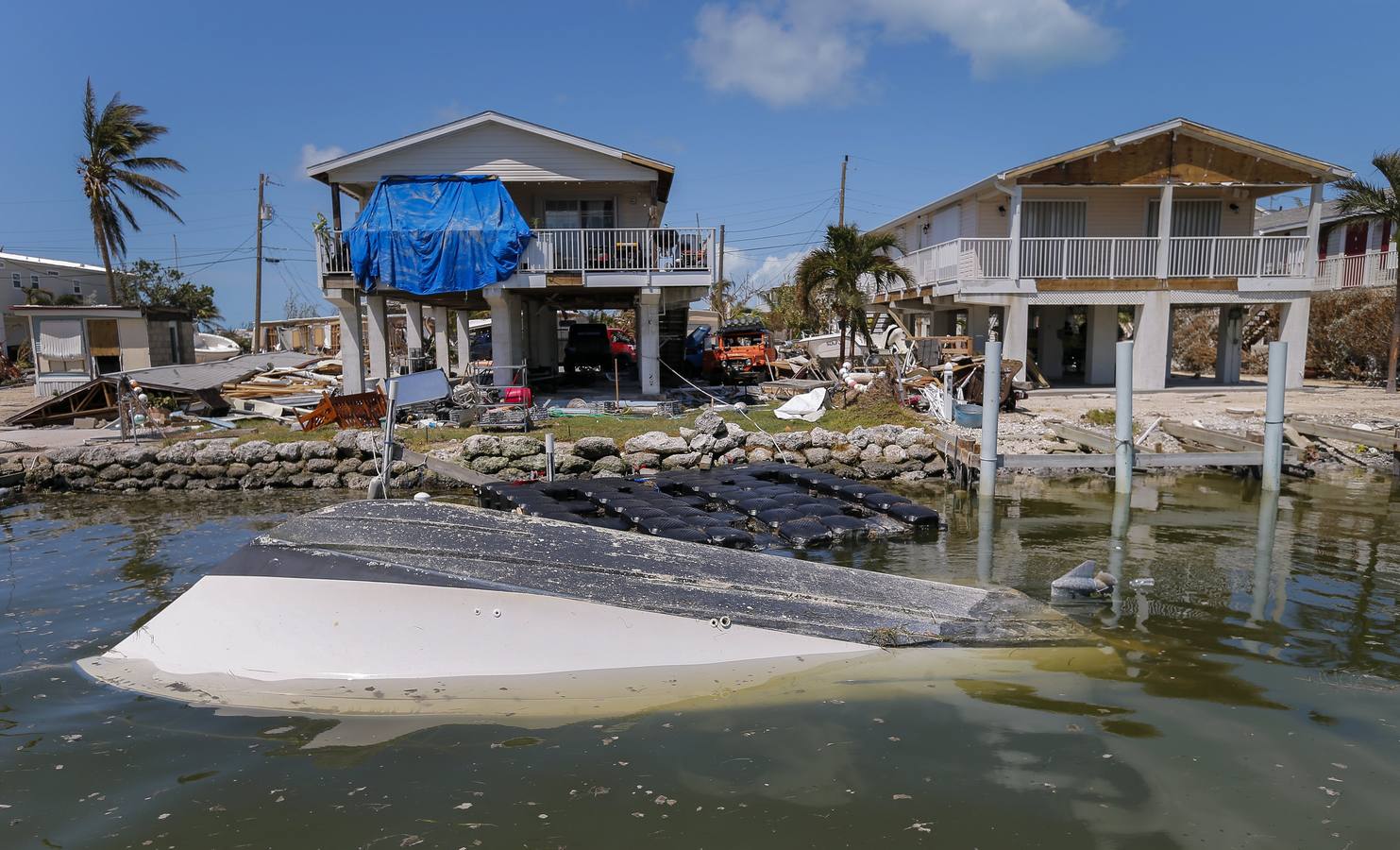 En su arrasadora trayectoria la tormenta ha dejado ya al menos medio centenar de muertos en el Caribe y Estados Unidos