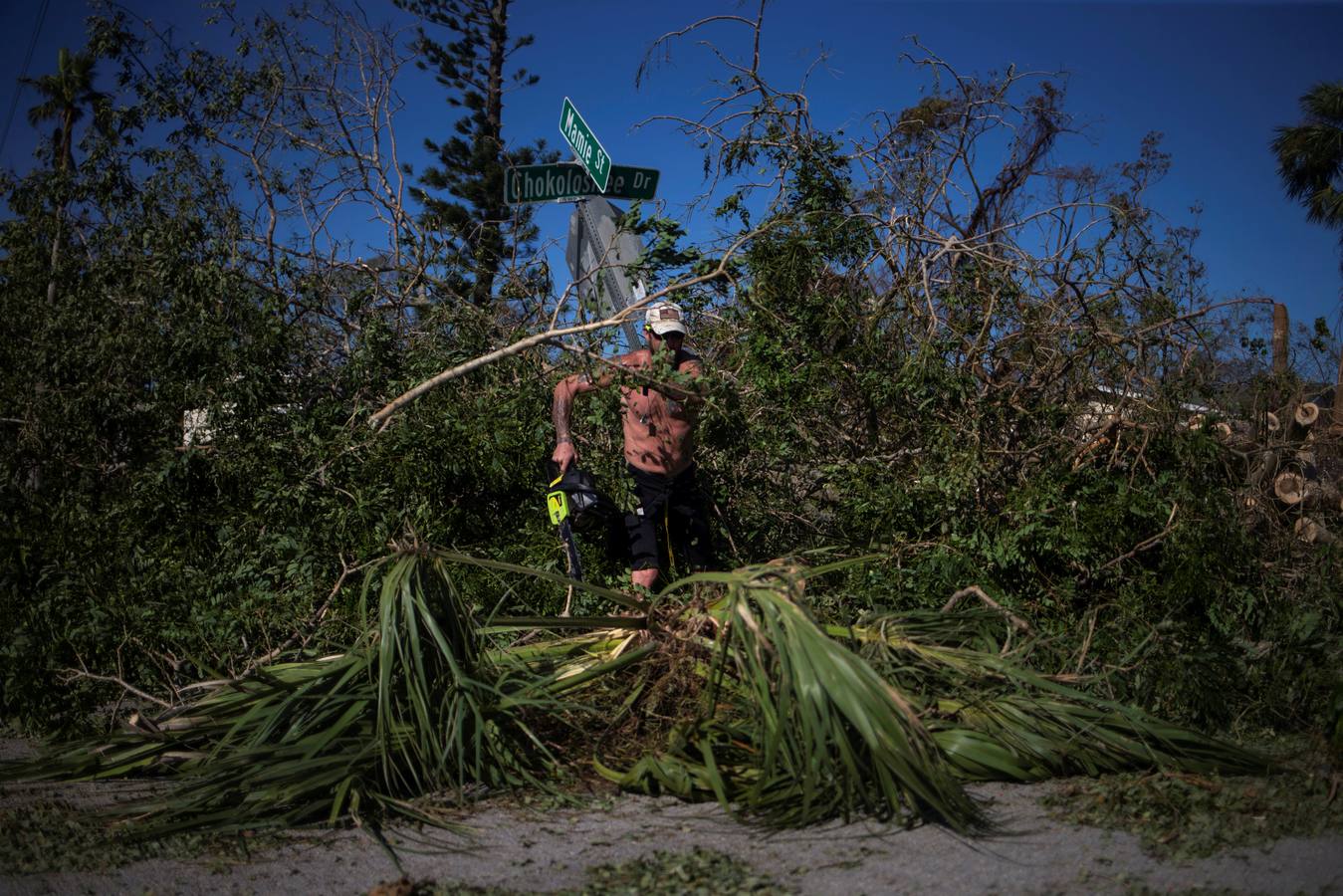 En su arrasadora trayectoria la tormenta ha dejado ya al menos medio centenar de muertos en el Caribe y Estados Unidos