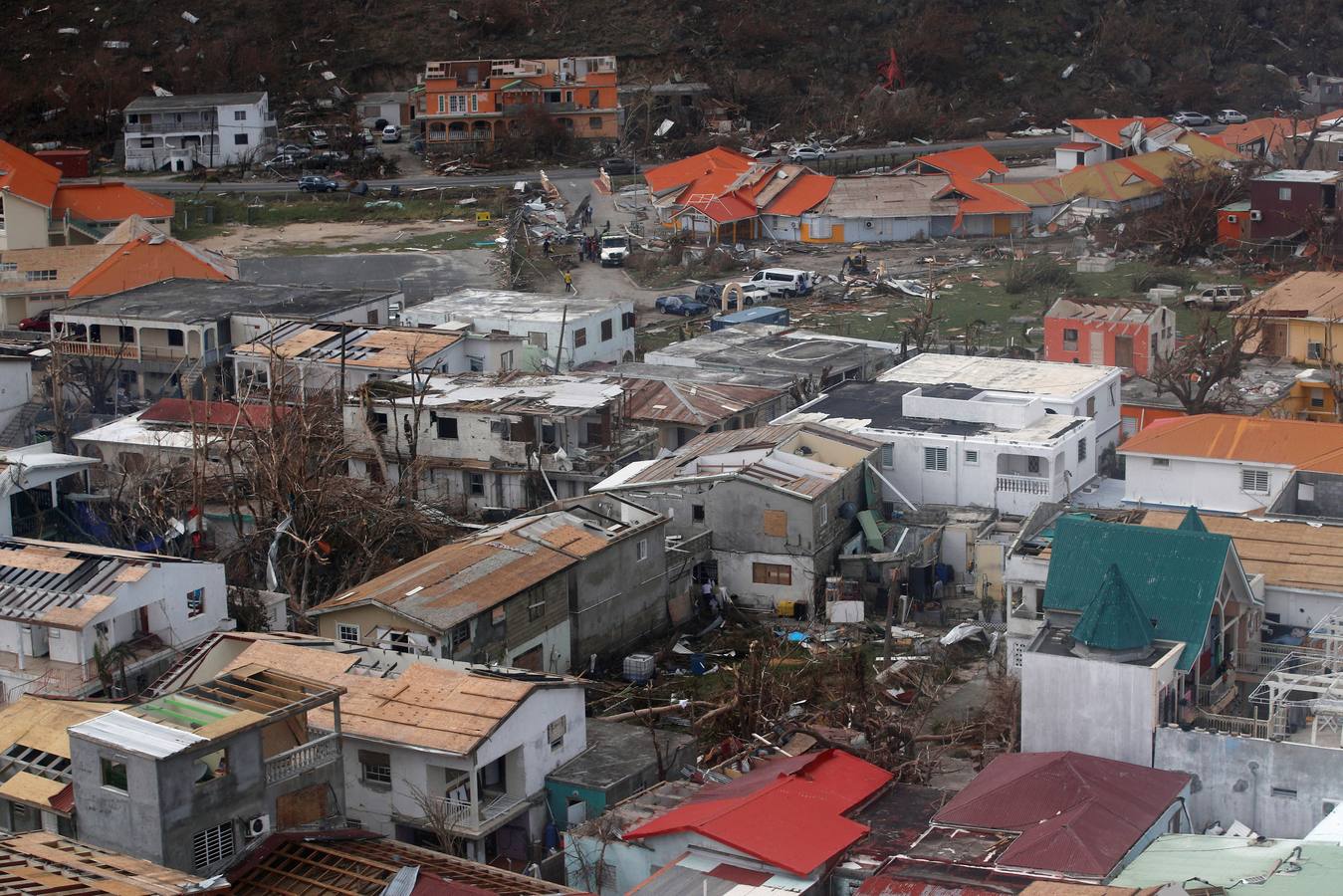 En su arrasadora trayectoria la tormenta ha dejado ya al menos medio centenar de muertos en el Caribe y Estados Unidos