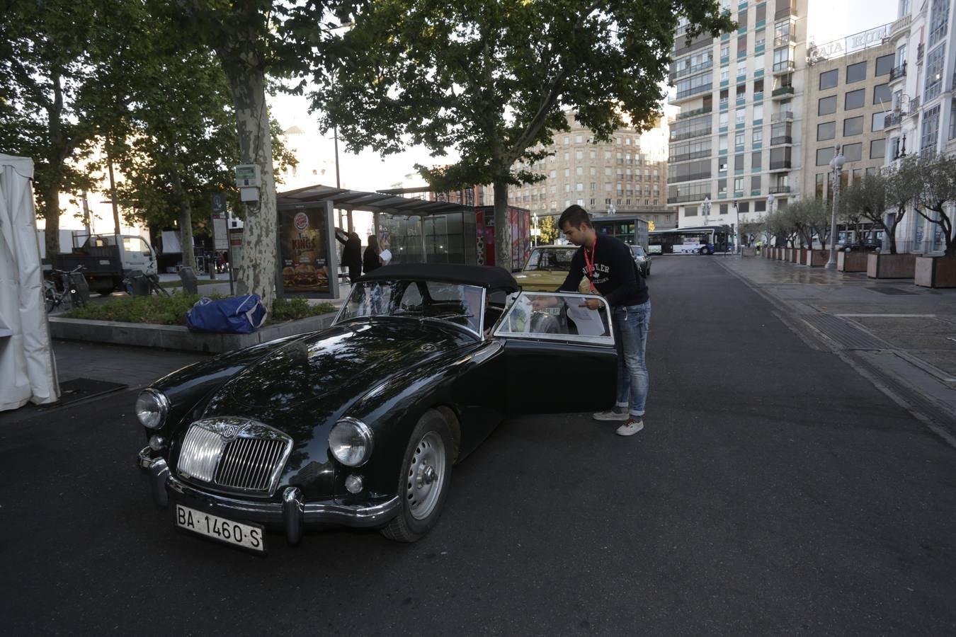 Más de 300 modelos de coches clásicos