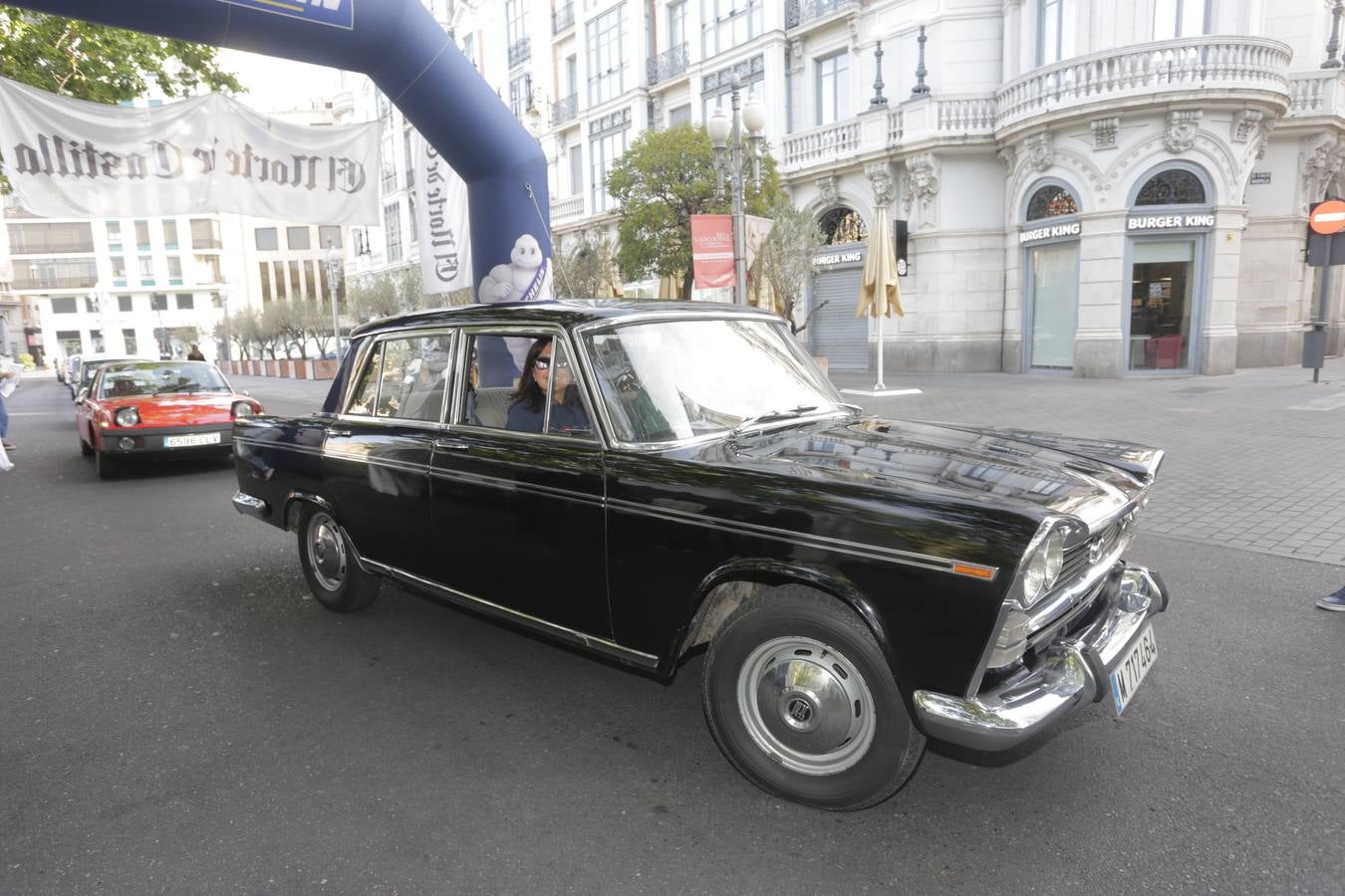 Más de 300 modelos de coches clásicos