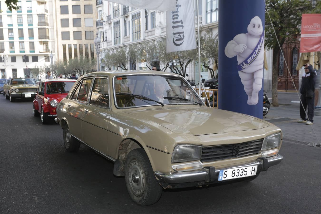 Más de 300 modelos de coches clásicos