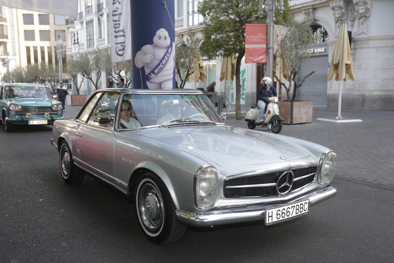 Más de 300 modelos de coches clásicos