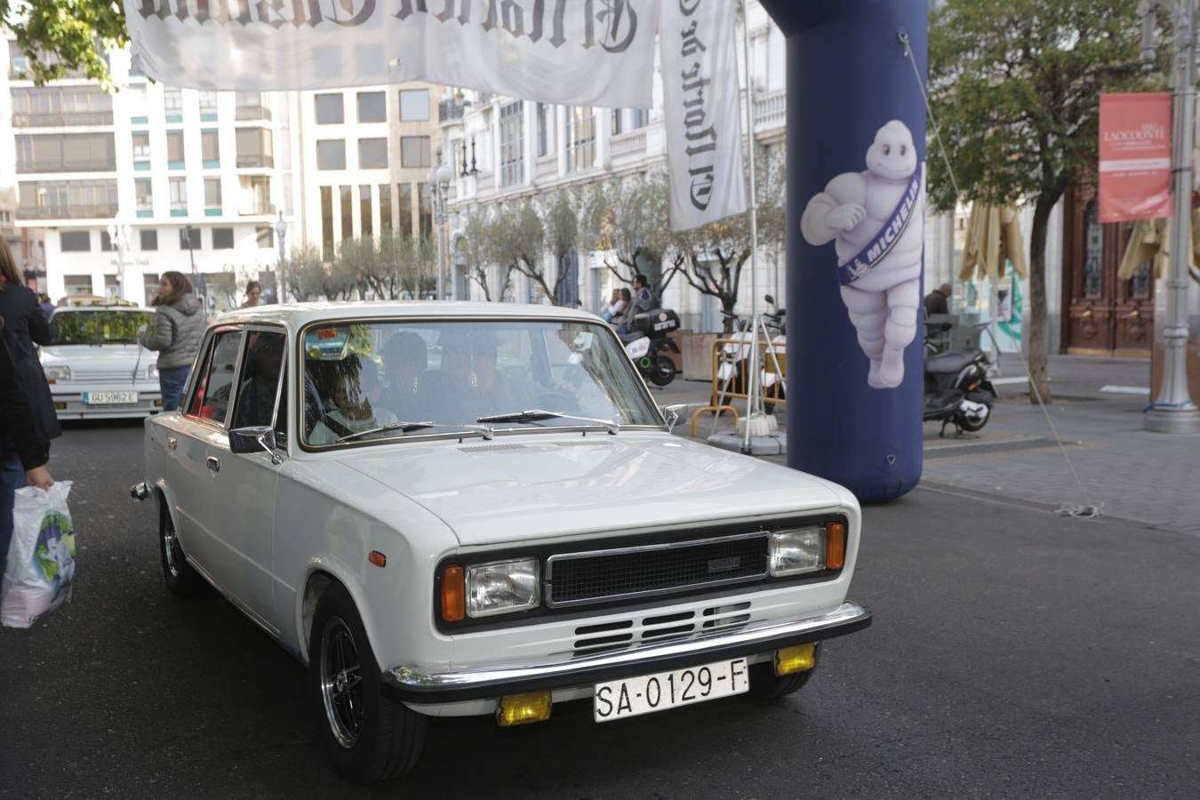 Más de 300 modelos de coches clásicos