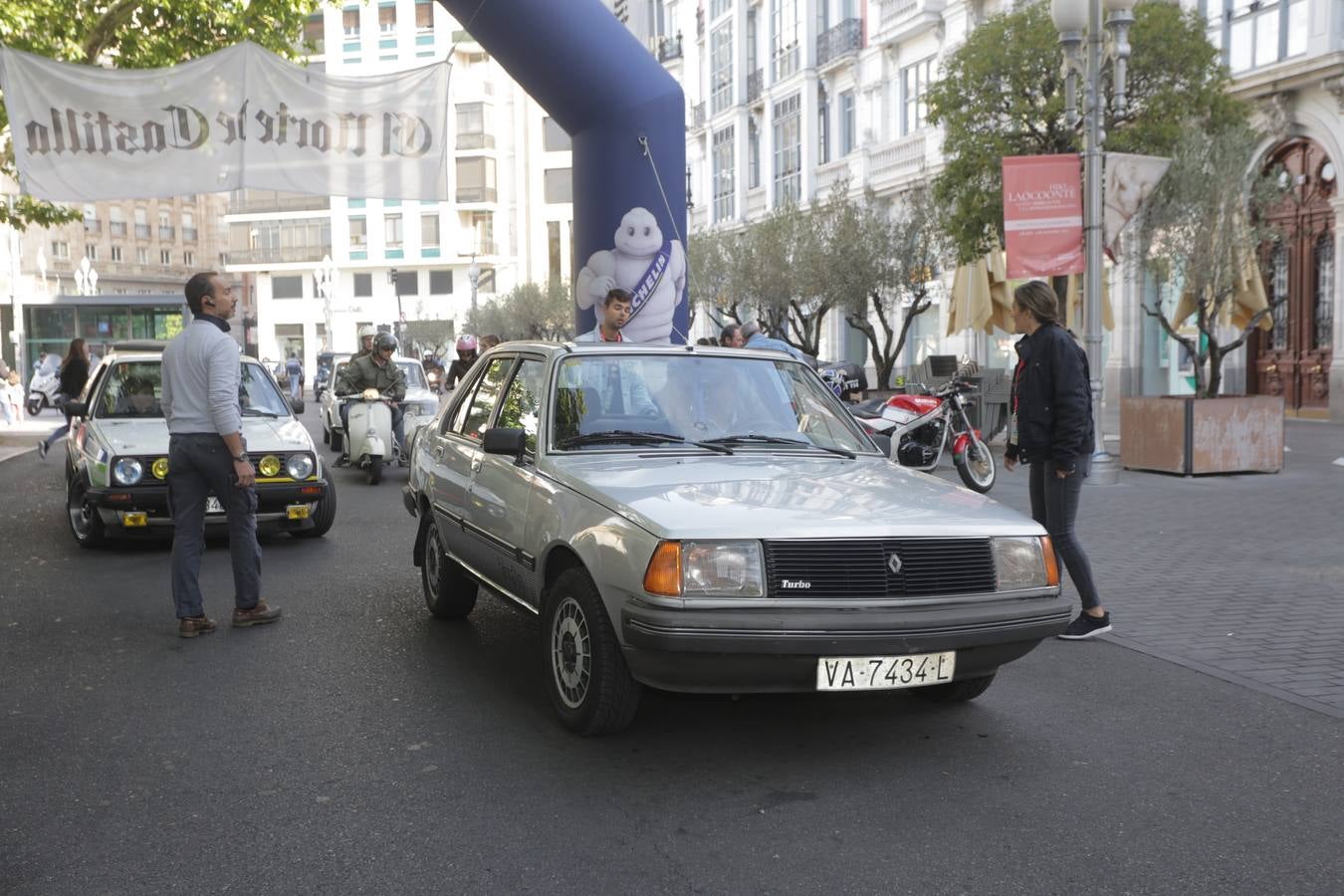 Más de 300 modelos de coches clásicos