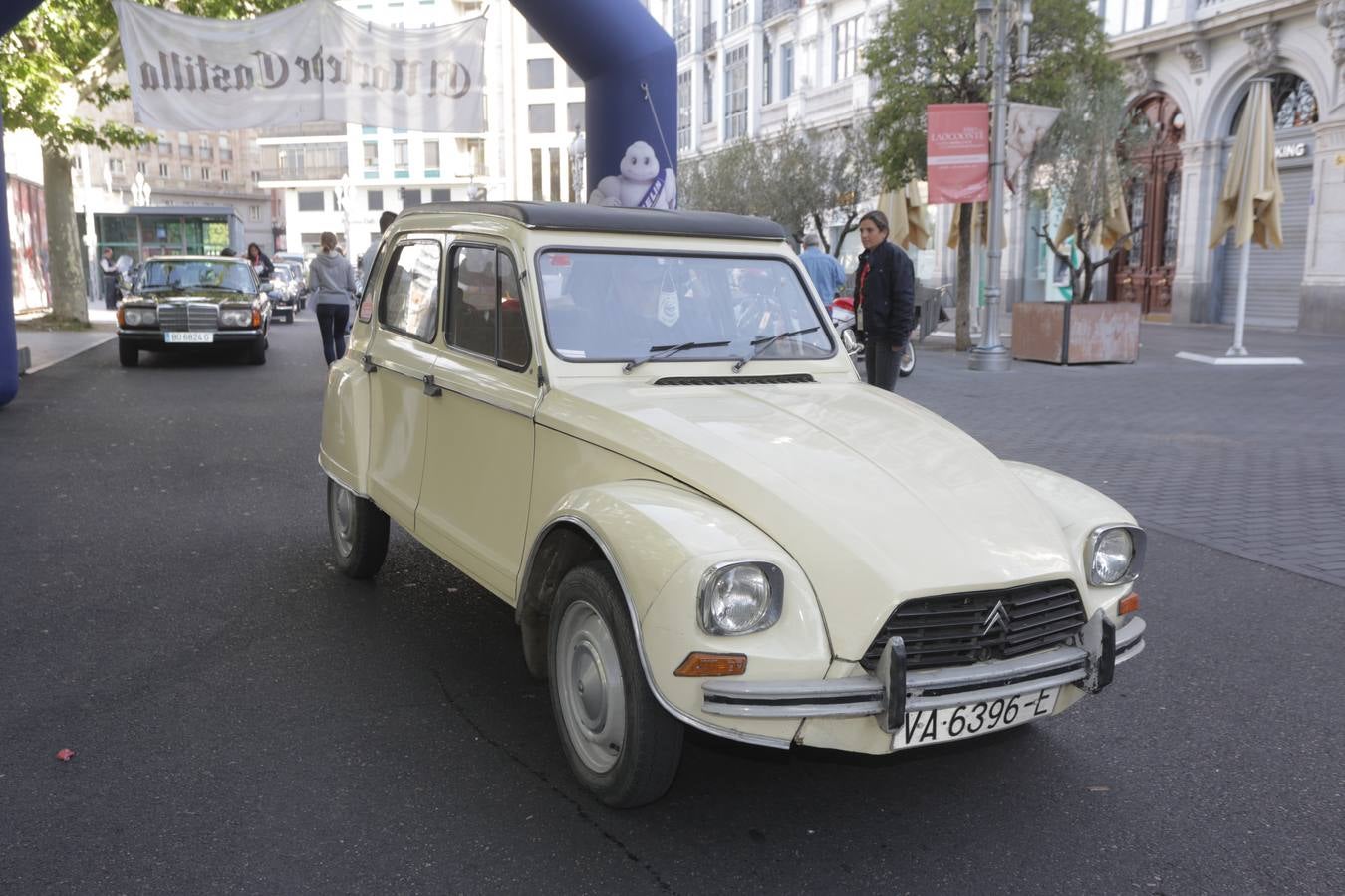 Más de 300 modelos de coches clásicos