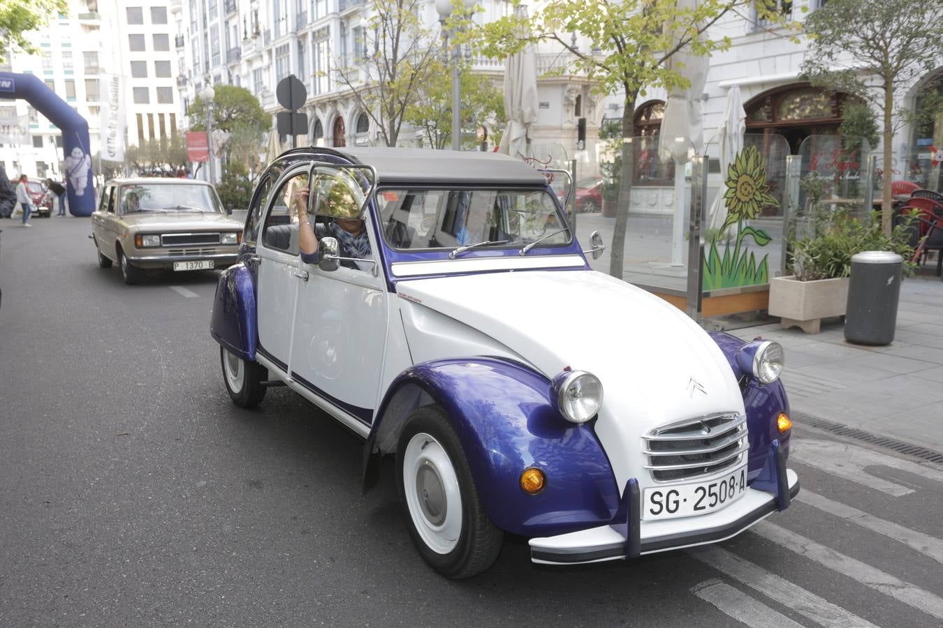 Más de 300 modelos de coches clásicos